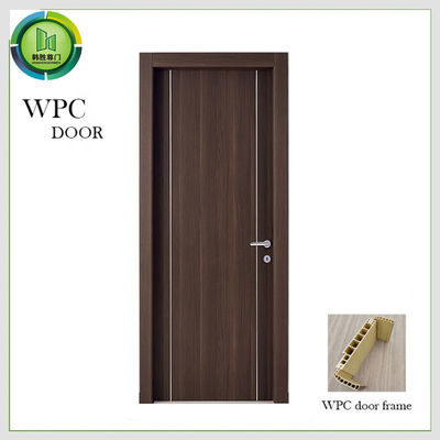 अच्छी कीमत आवासीय Wpc आँगन ठोस कोर बेडरूम दरवाजा लकड़ी विरोधी विरूपण ऑनलाइन