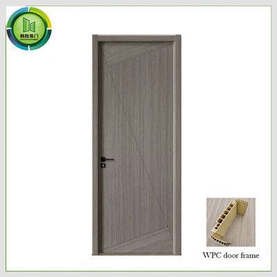 अच्छी कीमत मच्छर प्रतिरोधी ध्वनि अछूता UPVC दरवाजा, Wpc तैयार दरवाजे 900mm चौड़ाई ऑनलाइन